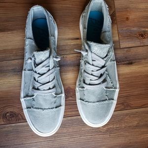 Blowfish Grey Malibu Shoe Size 9.5